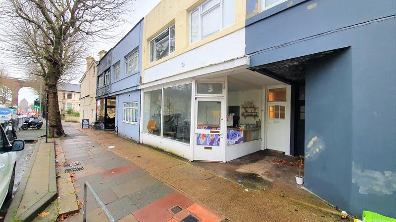 Retail Unit to Let in Brighton - External Image