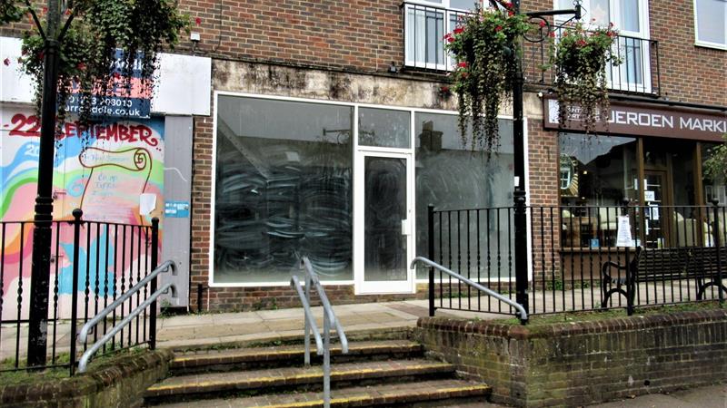 shop to let Forest Row