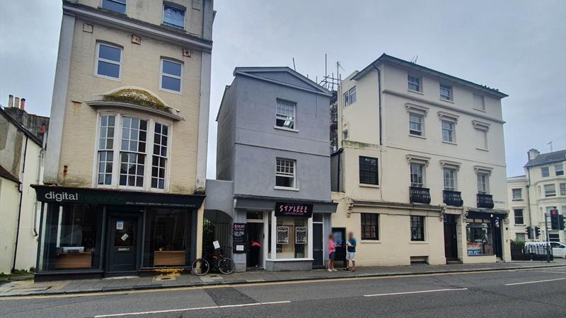 Commercial Premises In Prominent Location