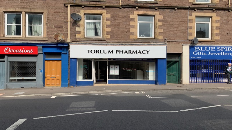 shop to let / may sell Crieff