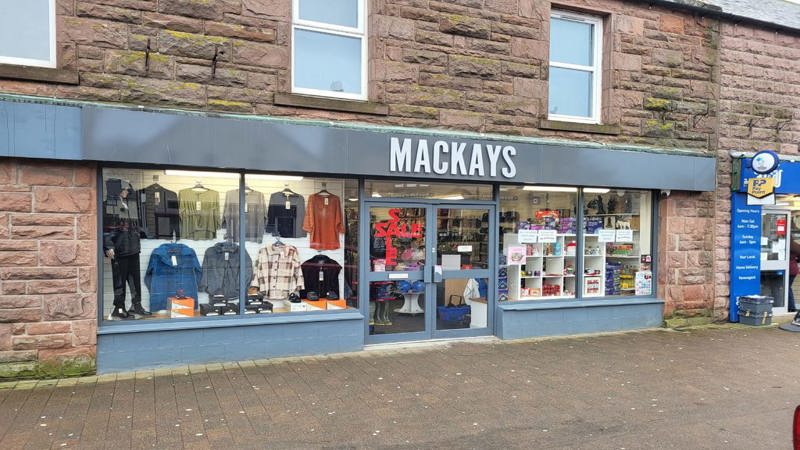 shop to let Alness