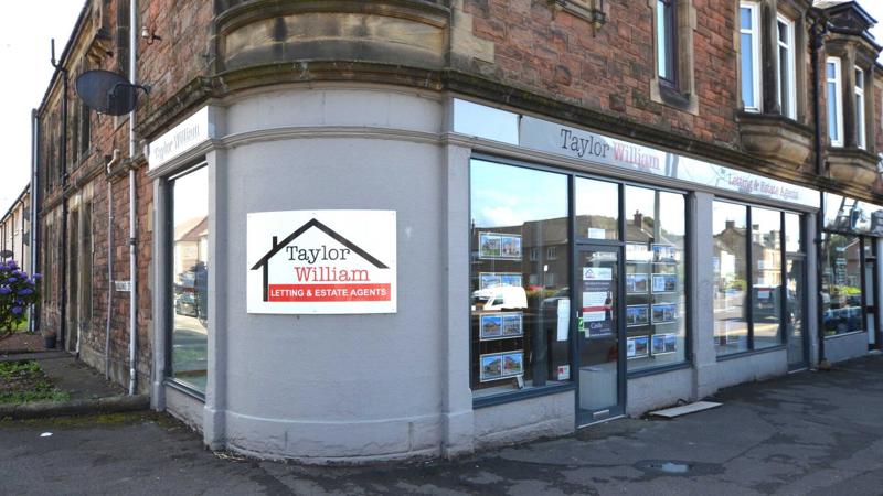 Allied-Surveyors-Scotland-34-Main-Street-Larbert-Retail-01