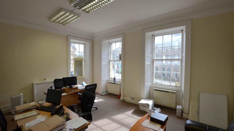 Allied-Surveyors-Scotland-32-Bernard-Street-Office-01