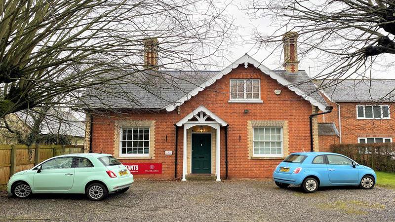 Detached Offices To Let 