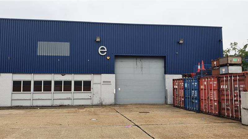 Warehouse With Good On Site Parking