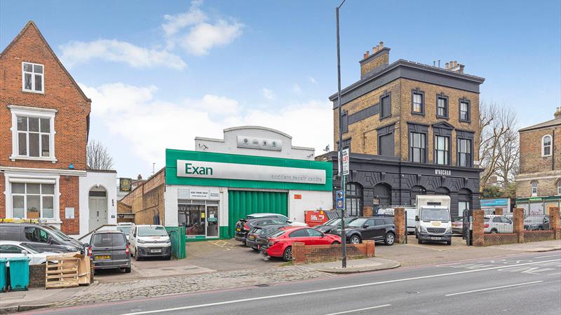 Former Vehicle Repair Centre To Let in Camden