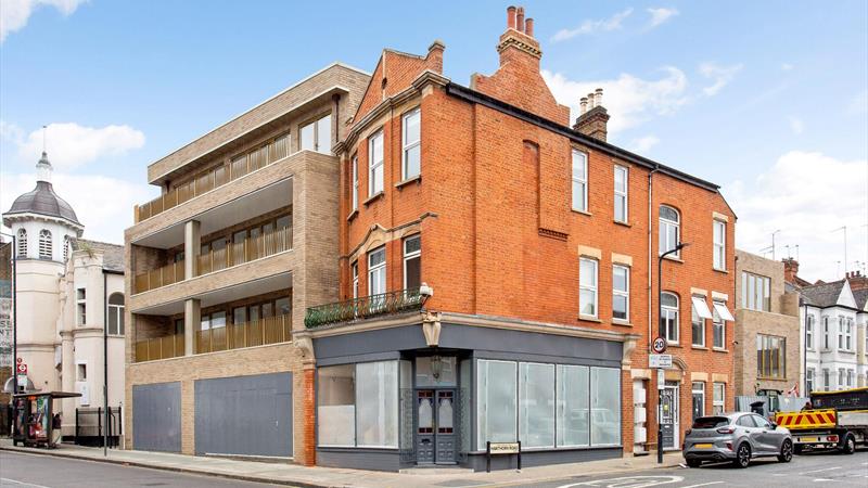Retail Units To Let in Willesden