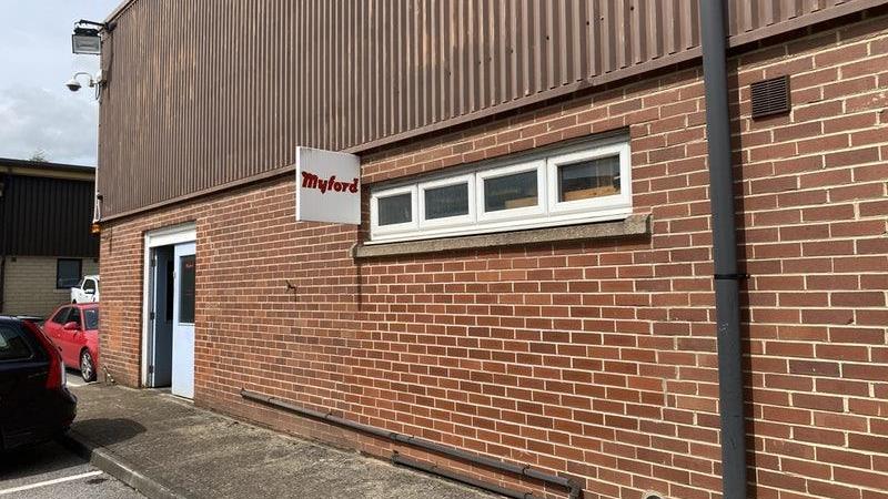 Industrial Unit Located On A Busy Estate
