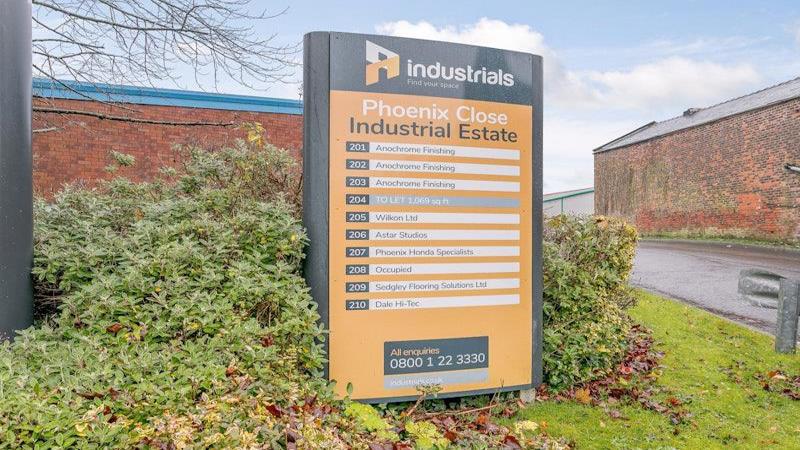 Industrial unit to let at Phoenix Close Industrial Estate, Rochdale, OL10 2JG
