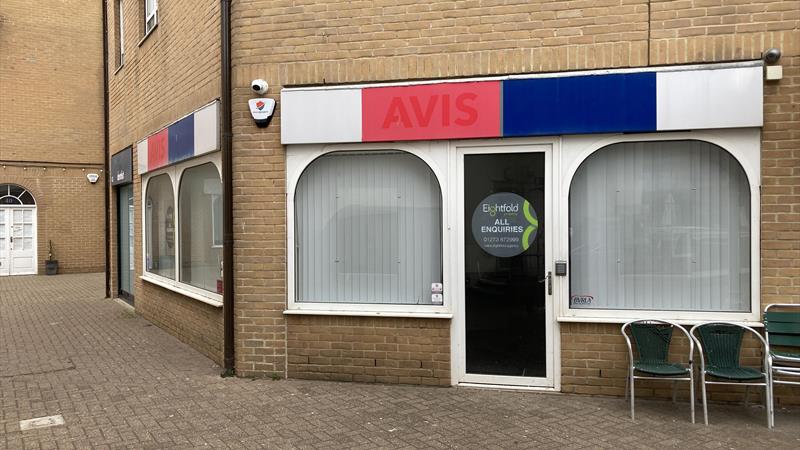 Ground Floor Shop/Office With Free Parking