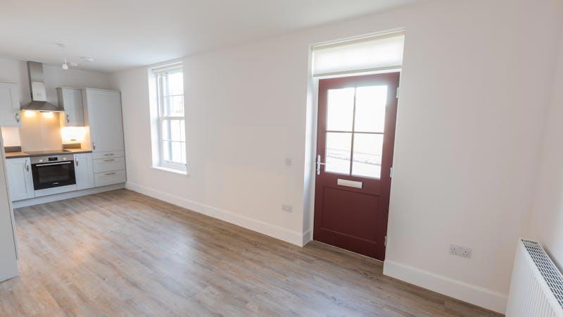 Flat 13 Johnstone House Mid Caul Court1.jpg