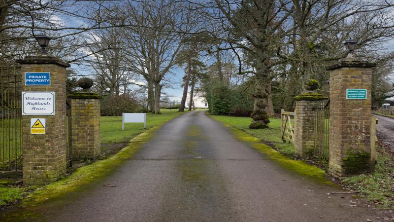 Entrance Driveway