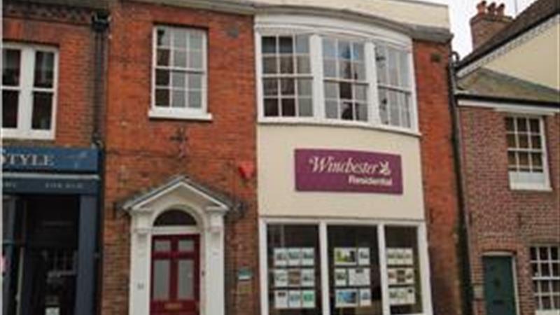 shop / office building to let Winchester