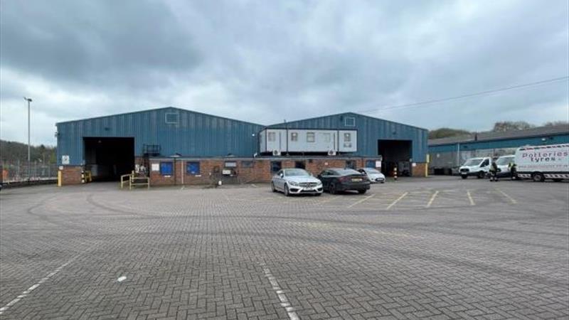 Industrial Warehouse on 1.03 acres | For Sale