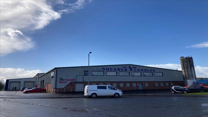 Modern Detached Industrial Building | To Let / May