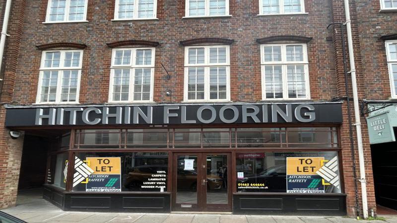 shop to let Hitchin