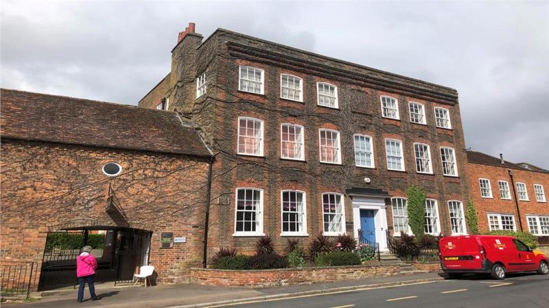 office to let Redbourn