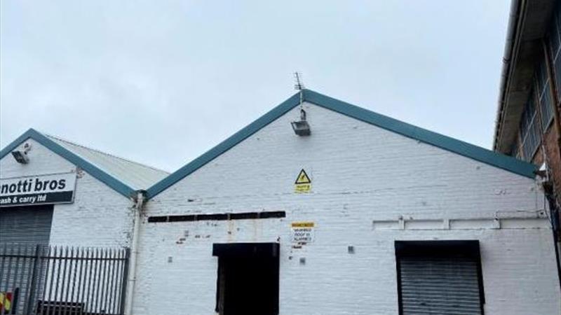 Warehouse To Let in Ayr