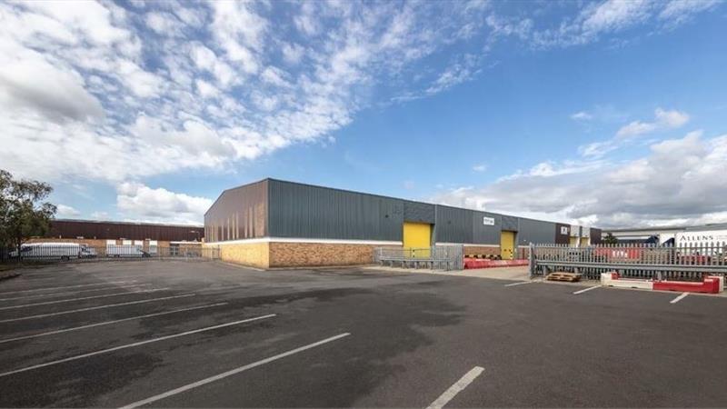 Industrial Unit To Let in Heathrow - External Image