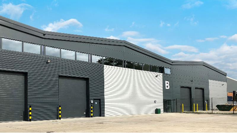 Undustrial Unit in High Wycombe To Let