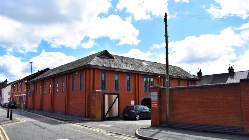 Offices To Let in  Newcastle under Lyme