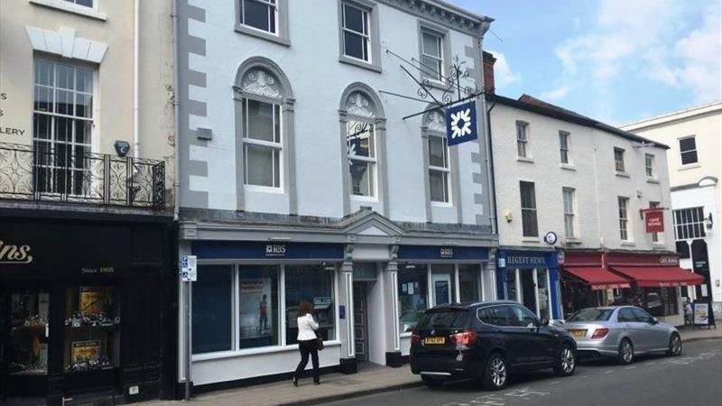Commercial Premises For Sale/To Let in Leamington Spa
