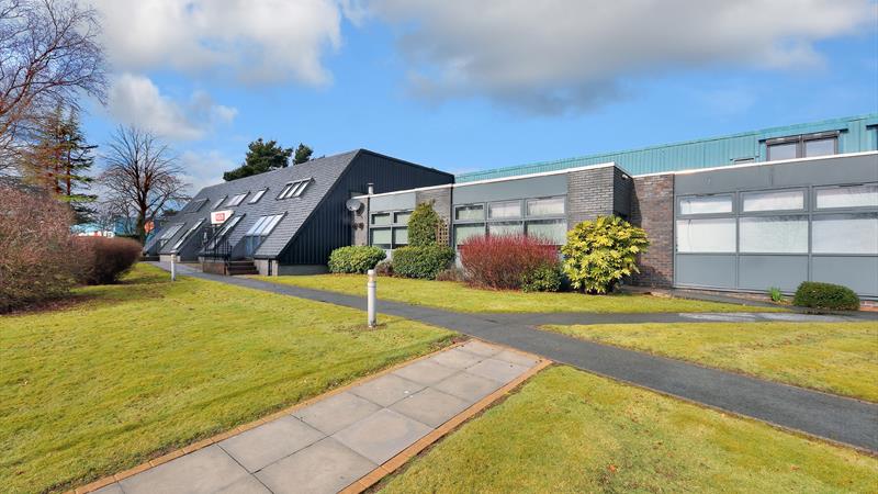 Warehouse To Let in Glenrothes