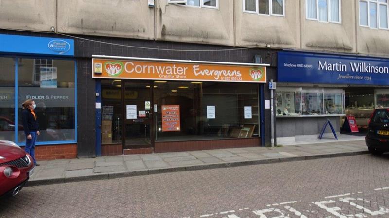 Shop To Let in Mansfield