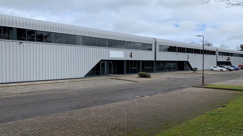 Warehouse To Let in Livingston