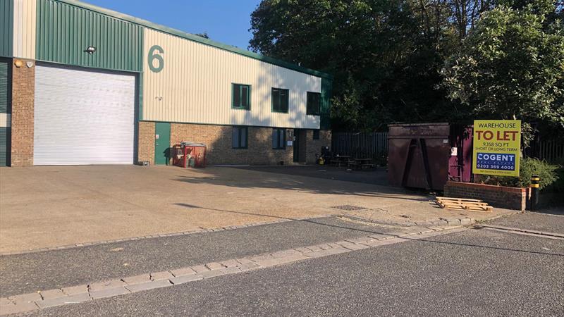 Warehouse With Offices & Yard Area