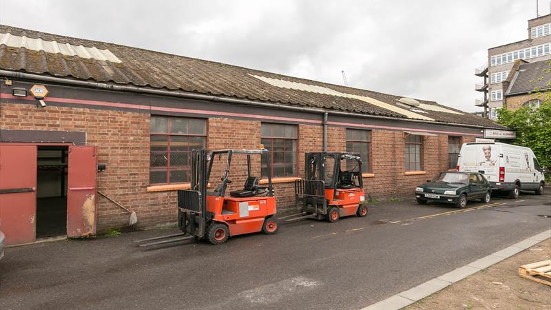 Industrial Unit in Islington To Let