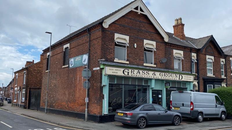 Retail Premises With Flat For Sale in Crewe