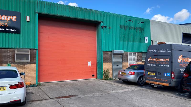 Warehouse In Prominent Location