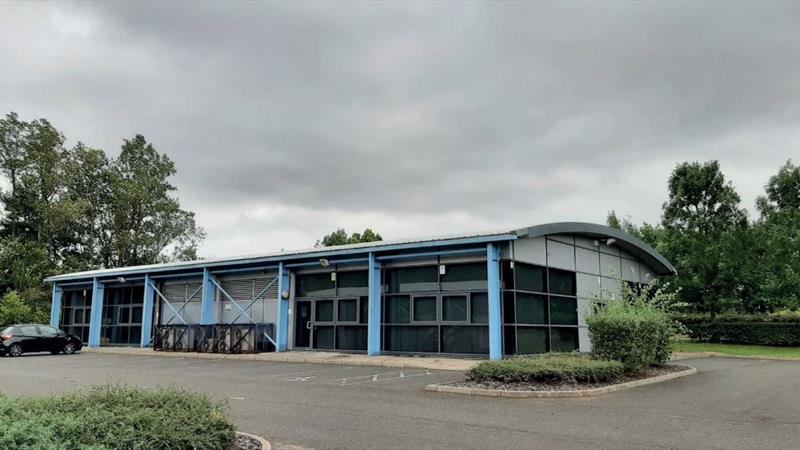 Light Industrial Unit To Let in Livingston