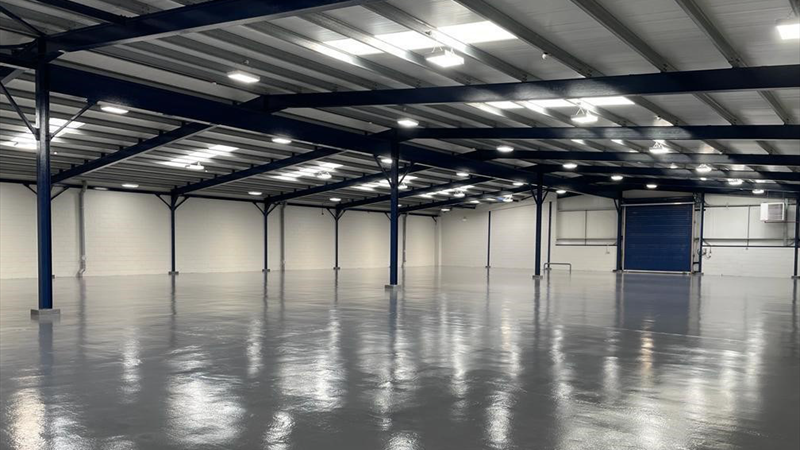 Industrial Unit With Dedicated Yard Area