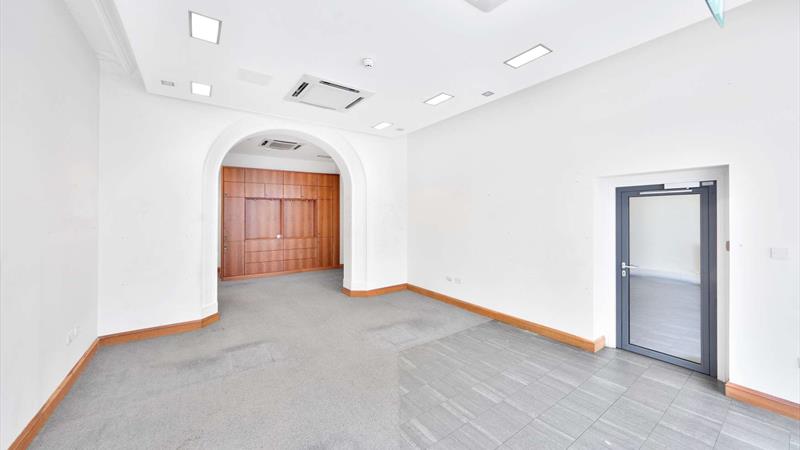 Retail/Office Suites To Let in Perth