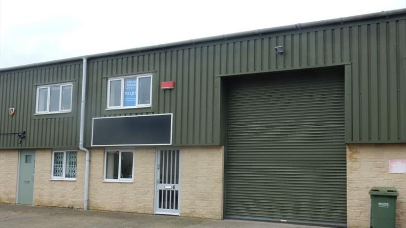 Industrial Unit With 5 Parking Spaces