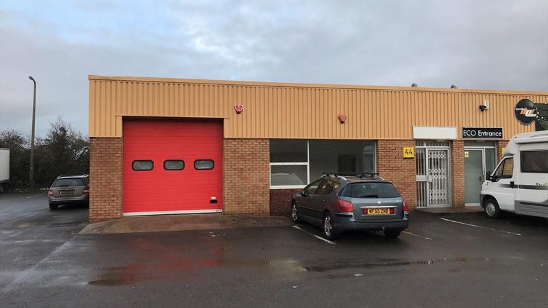 Industrial / Warehouse Unit with Parking