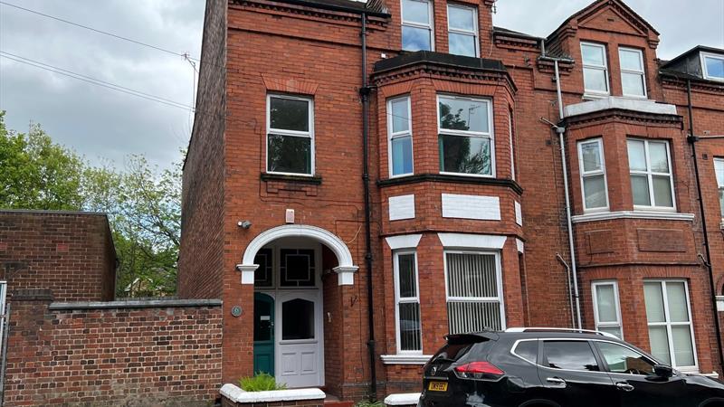 Residential/Commercial Investment For Sale in Newcastle-under-Lyme