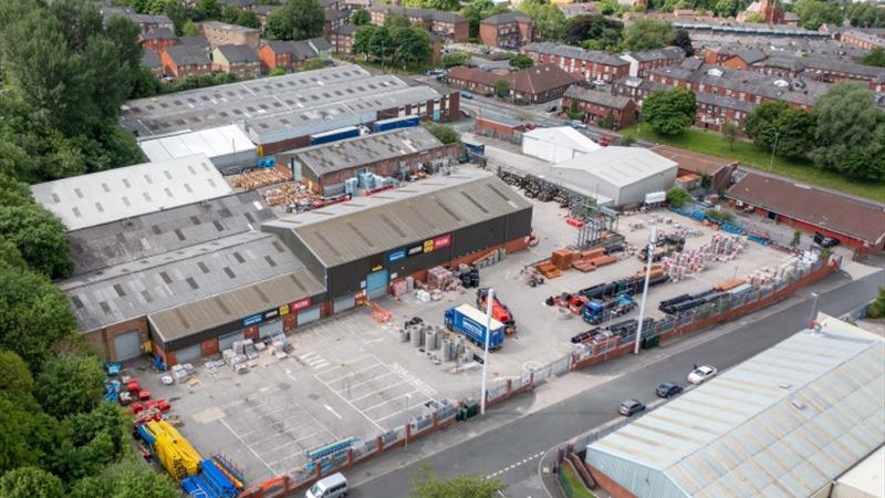 Industrial Premises For Sale/To Let in Oldham