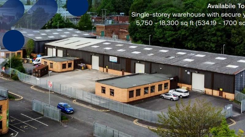 Warehouse To Let in Rochdale