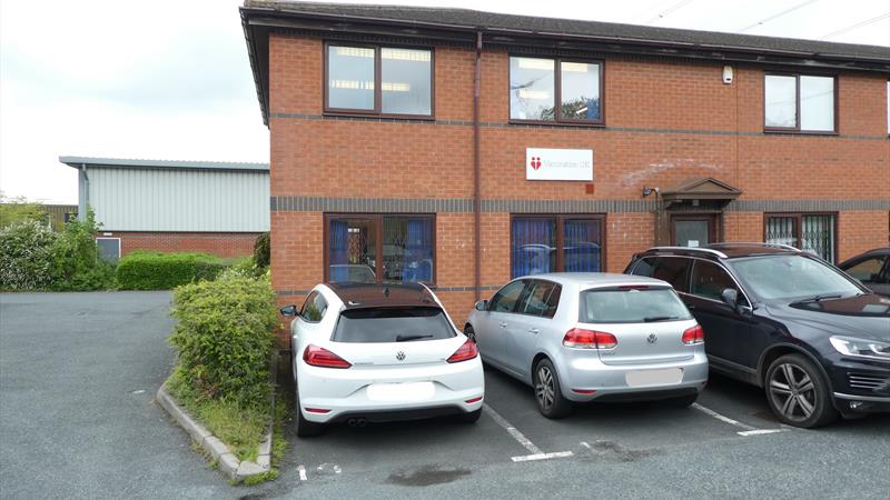 Office To Let in Bromsgrove