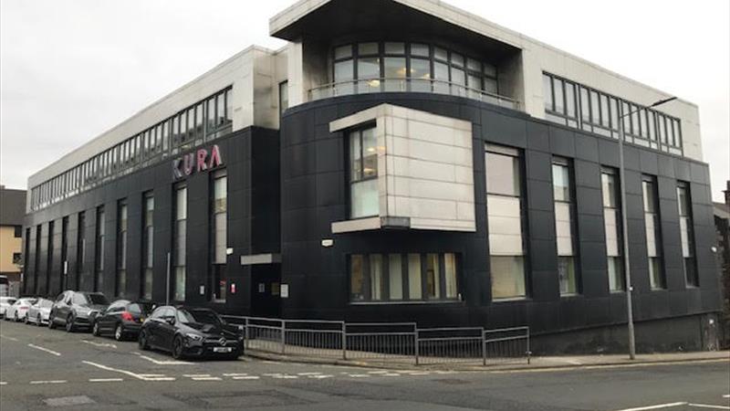 Office Building To Let in Glasgow