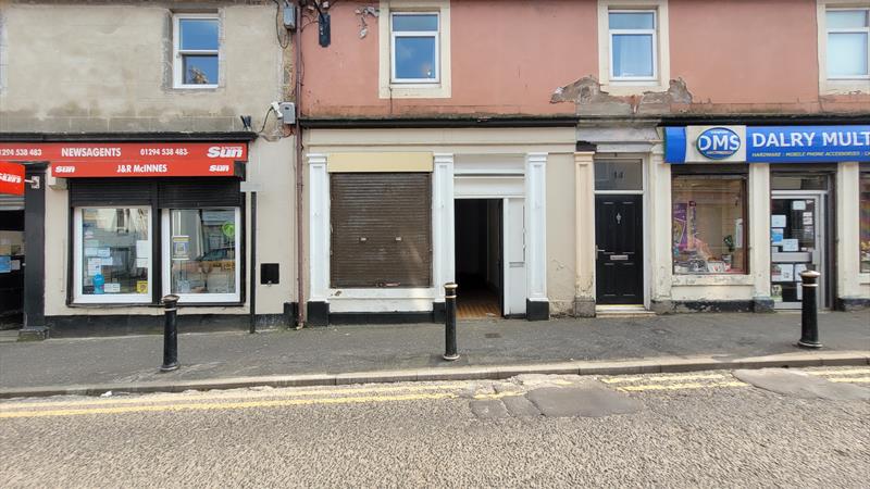 Retail Unit To Let in Dalry
