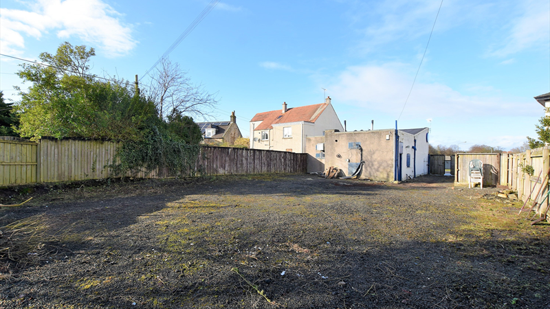 Secure Yard To Let in Stirling