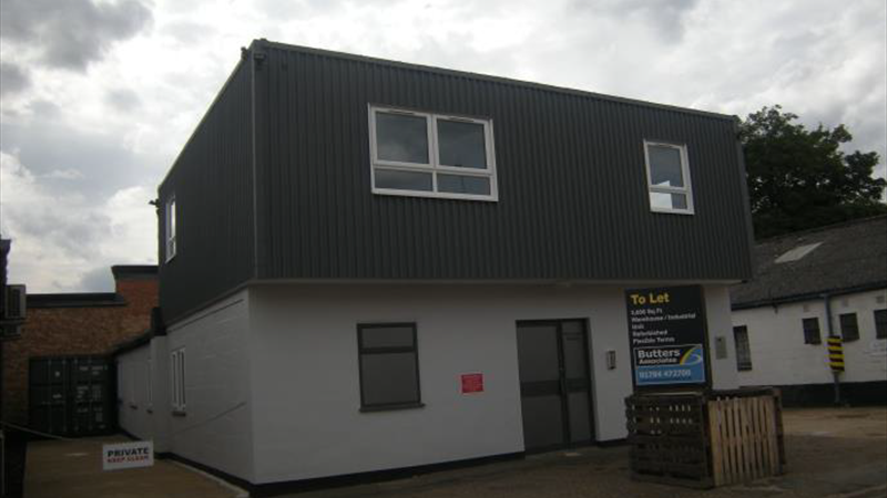 Industrial/Warehouse Unit to Let in Staines