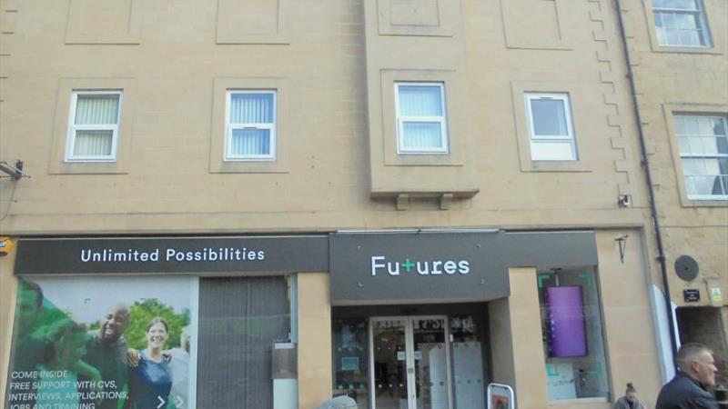 Retail/Office Premises To Let in Mansfield