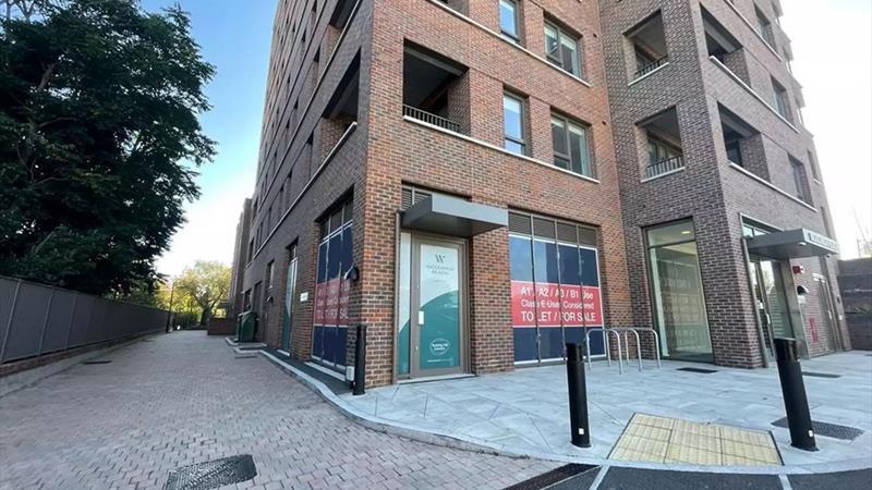 Commercial Property To Let/For Sale in Newham