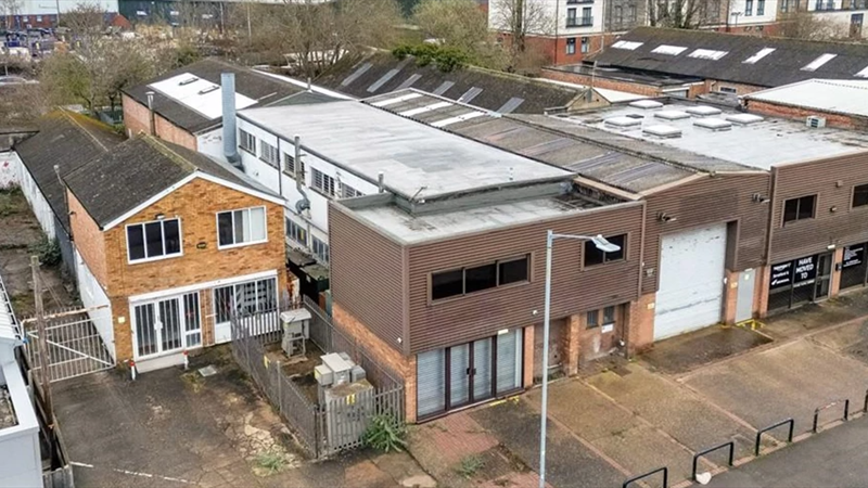 Industrial Unit in Stratford Upon Avon To Let