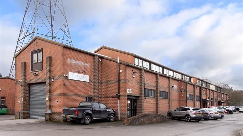  Industrial/Warehouse Unit To Let in Leeds
